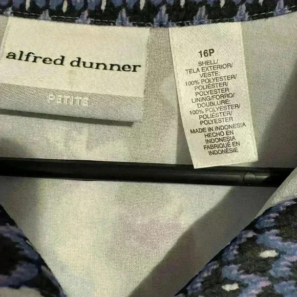 Women’s 16p Alfred Dunner top EUC - Picture 2 of 2